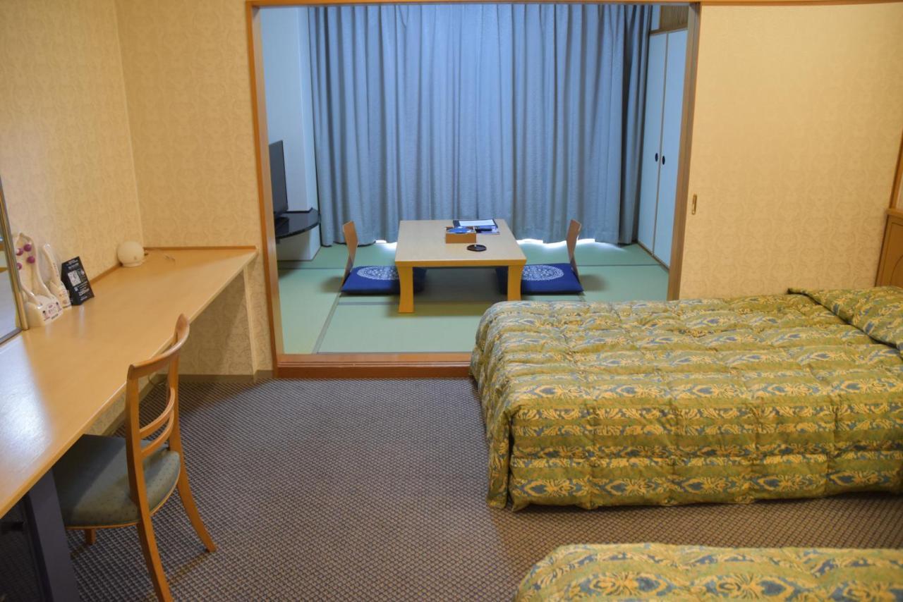 The Gran Elegante Awajishima 3* Awaji